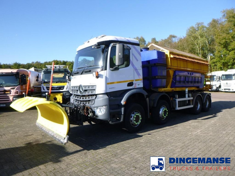 Mercedes-Benz Arocs 3240 8x4 RHD Schmidt snow plough / gritter - Vozilo za čišćenje snega: slika 1 Mercedes-Benz Arocs 3240 8x4 RHD Schmidt snow plough / gritter - Vozilo za čišćenje snega: slika 1