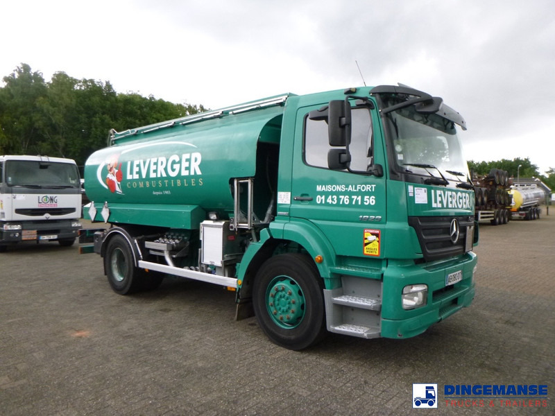 Mercedes-Benz Axor 1829 4x2 heavy oil tank 14.4 m3 / 4 comp - Kamion cisterna: slika 2 Mercedes-Benz Axor 1829 4x2 heavy oil tank 14.4 m3 / 4 comp - Kamion cisterna: slika 2
