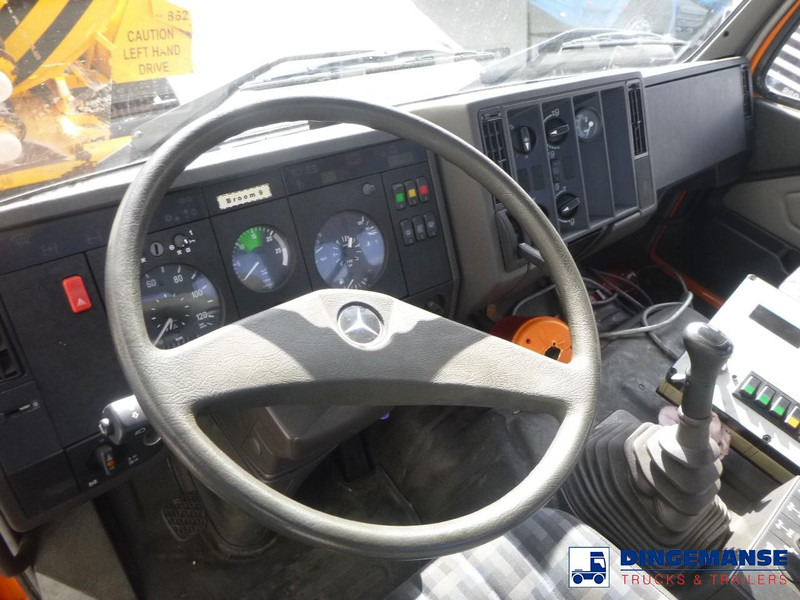 Mercedes-Benz SK 2031 4x4x4 Schmidt CJS9 airport sweeper snow plough Mercedes-Benz SK 2031 4x4x4 Schmidt CJS9 airport sweeper snow plough: slika 14