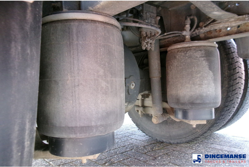 Renault Premium 300 4x2 fuel tank 14.2 m3 / 4 comp - Kamion cisterna: slika 5 Renault Premium 300 4x2 fuel tank 14.2 m3 / 4 comp - Kamion cisterna: slika 5