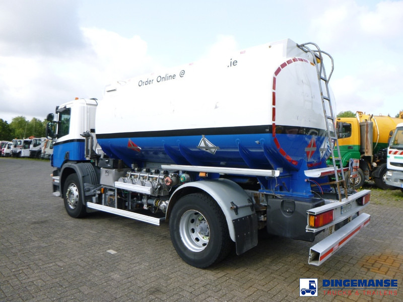 Scania P 230 DB 4x2 RHD fuel tank 12.4 m3 / 4 comp - Kamion cisterna: slika 3 Scania P 230 DB 4x2 RHD fuel tank 12.4 m3 / 4 comp - Kamion cisterna: slika 3