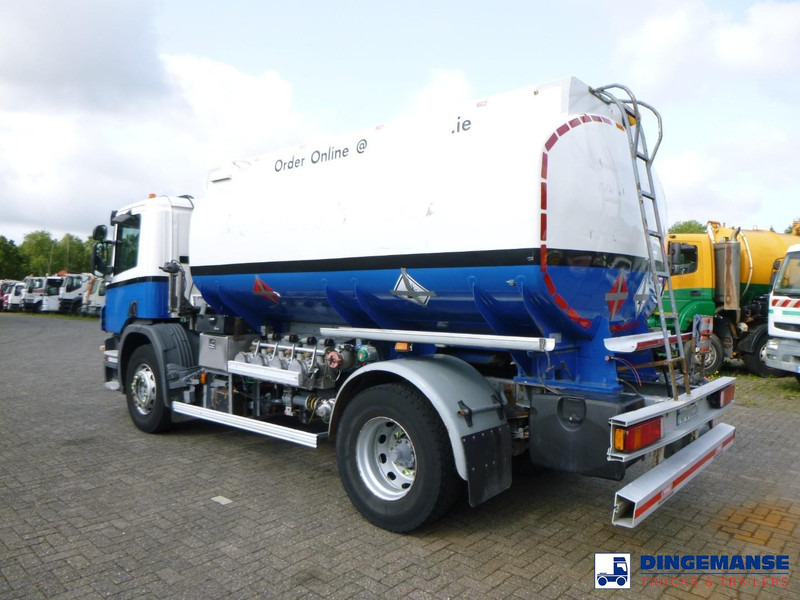 Scania P 230 DB 4x2 RHD fuel tank 12.4 m3 / 4 comp - Kamion cisterna: slika 3 Scania P 230 DB 4x2 RHD fuel tank 12.4 m3 / 4 comp - Kamion cisterna: slika 3