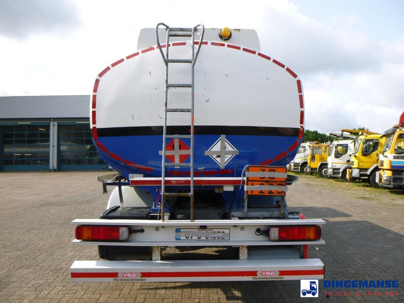 Scania P 230 DB 4x2 RHD fuel tank 12.4 m3 / 4 comp - Kamion cisterna: slika 5 Scania P 230 DB 4x2 RHD fuel tank 12.4 m3 / 4 comp - Kamion cisterna: slika 5