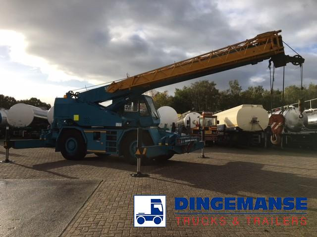 Tadano-Faun TR300 EX 4x4x4 All-terrain crane - Pokretni kran: slika 2 Tadano-Faun TR300 EX 4x4x4 All-terrain crane - Pokretni kran: slika 2