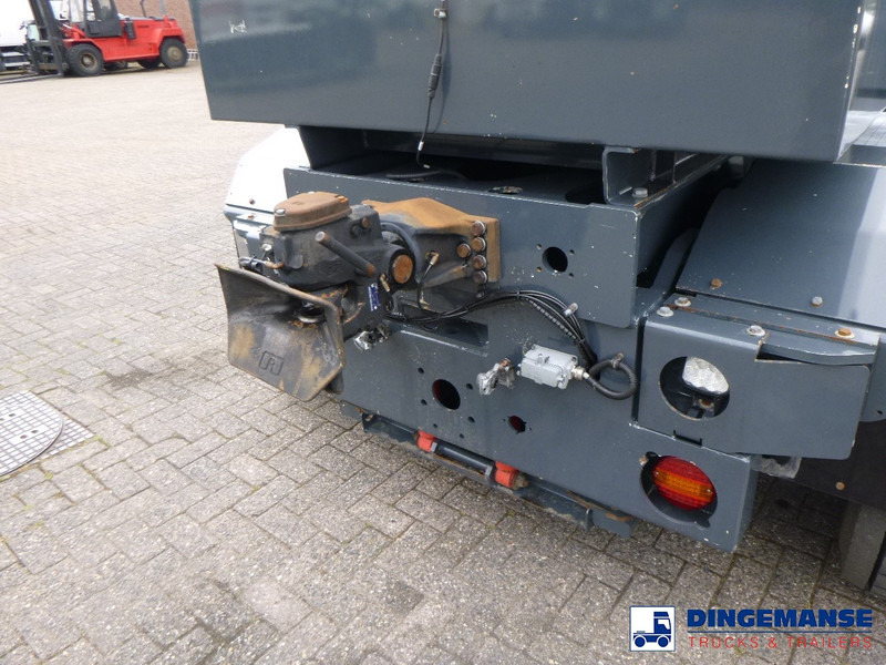 MOL RM 255 4X4 terminal drawbar tractor 150 ton - Tegljač: slika 5 MOL RM 255 4X4 terminal drawbar tractor 150 ton - Tegljač: slika 5