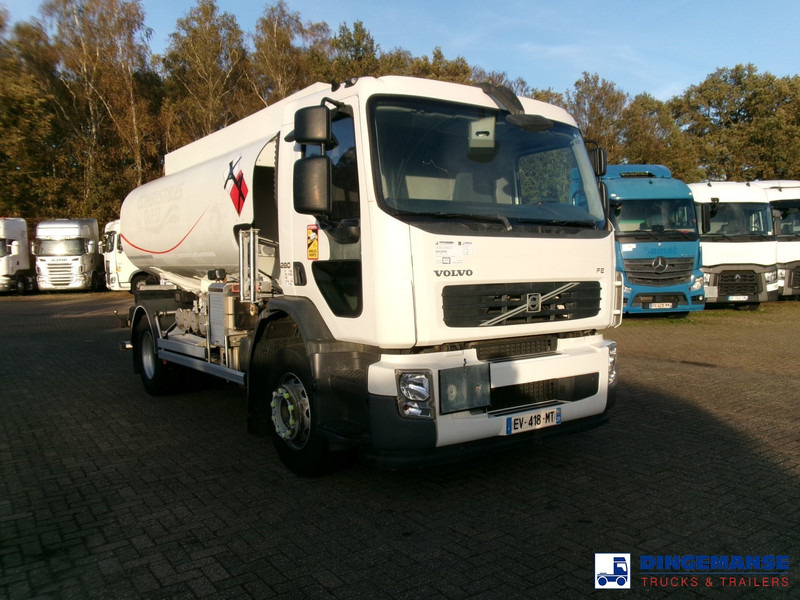Volvo FE 280 4x2 fuel tank 13.3 m3 / 4 comp - Kamion cisterna: slika 2 Volvo FE 280 4x2 fuel tank 13.3 m3 / 4 comp - Kamion cisterna: slika 2