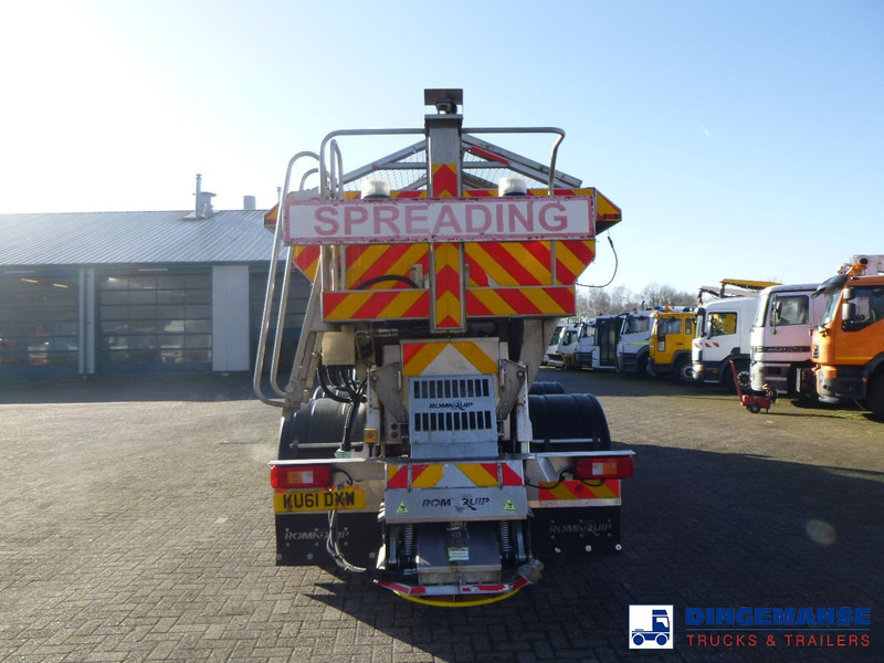 Volvo FE 340 6x4 RHD salt spreader / gritter - Vozilo za čišćenje snega: slika 5 Volvo FE 340 6x4 RHD salt spreader / gritter - Vozilo za čišćenje snega: slika 5