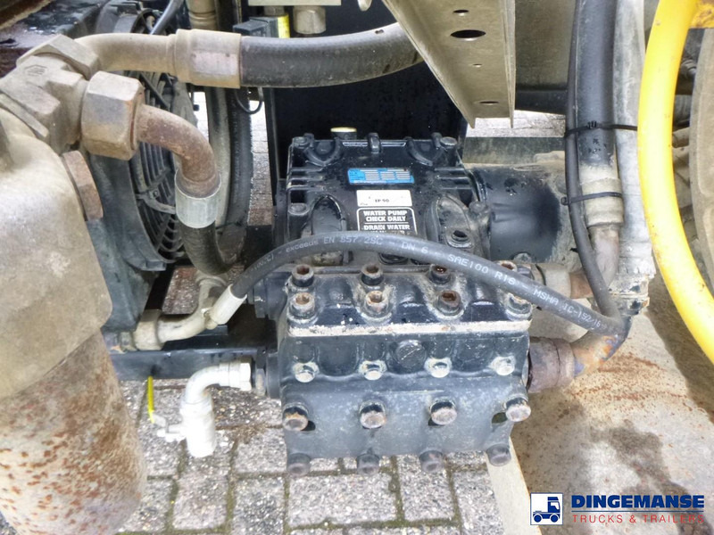 Volvo FL 4x2 Vacuum truck Whale 8.1 m3 Volvo FL 4x2 Vacuum truck Whale 8.1 m3: slika 17 Volvo FL 4x2 Vacuum truck Whale 8.1 m3 Volvo FL 4x2 Vacuum truck Whale 8.1 m3: slika 17