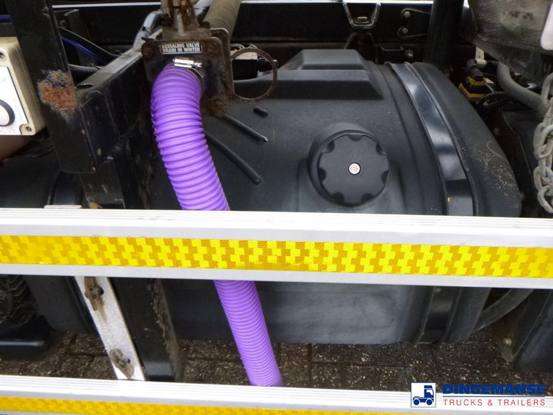 Volvo FL 4x2 Vacuum truck Whale 8.1 m3 Volvo FL 4x2 Vacuum truck Whale 8.1 m3: slika 8 Volvo FL 4x2 Vacuum truck Whale 8.1 m3 Volvo FL 4x2 Vacuum truck Whale 8.1 m3: slika 8