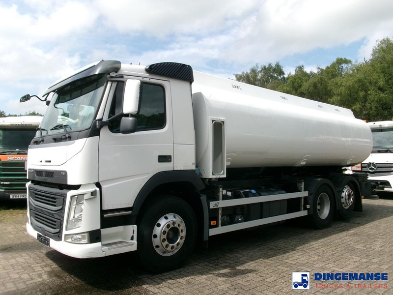 Volvo FM 380 6X2 fuel tank 20.6 m3 / 4 comp - Kamion cisterna: slika 1 Volvo FM 380 6X2 fuel tank 20.6 m3 / 4 comp - Kamion cisterna: slika 1