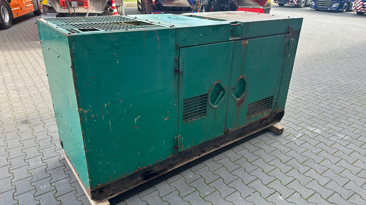 ATLAS Copco QAS 60 Kd BJ 1990 kVA 50 Elektro Stromgenerator Stromaggregat Notstrom - Set generatora: slika 4 ATLAS Copco QAS 60 Kd BJ 1990 kVA 50 Elektro Stromgenerator Stromaggregat Notstrom - Set generatora: slika 4