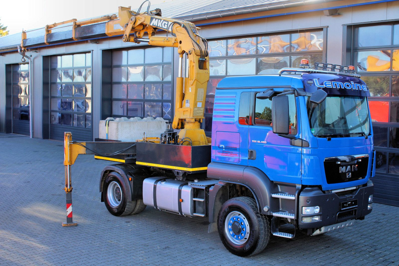 MAN TGS 18.480 4x4 BLS SZM+Pritsche MKG HLK 340 Kran - Kamion sa tovarnim sandukom, Kamion sa dizalicom: slika 1 MAN TGS 18.480 4x4 BLS SZM+Pritsche MKG HLK 340 Kran - Kamion sa tovarnim sandukom, Kamion sa dizalicom: slika 1