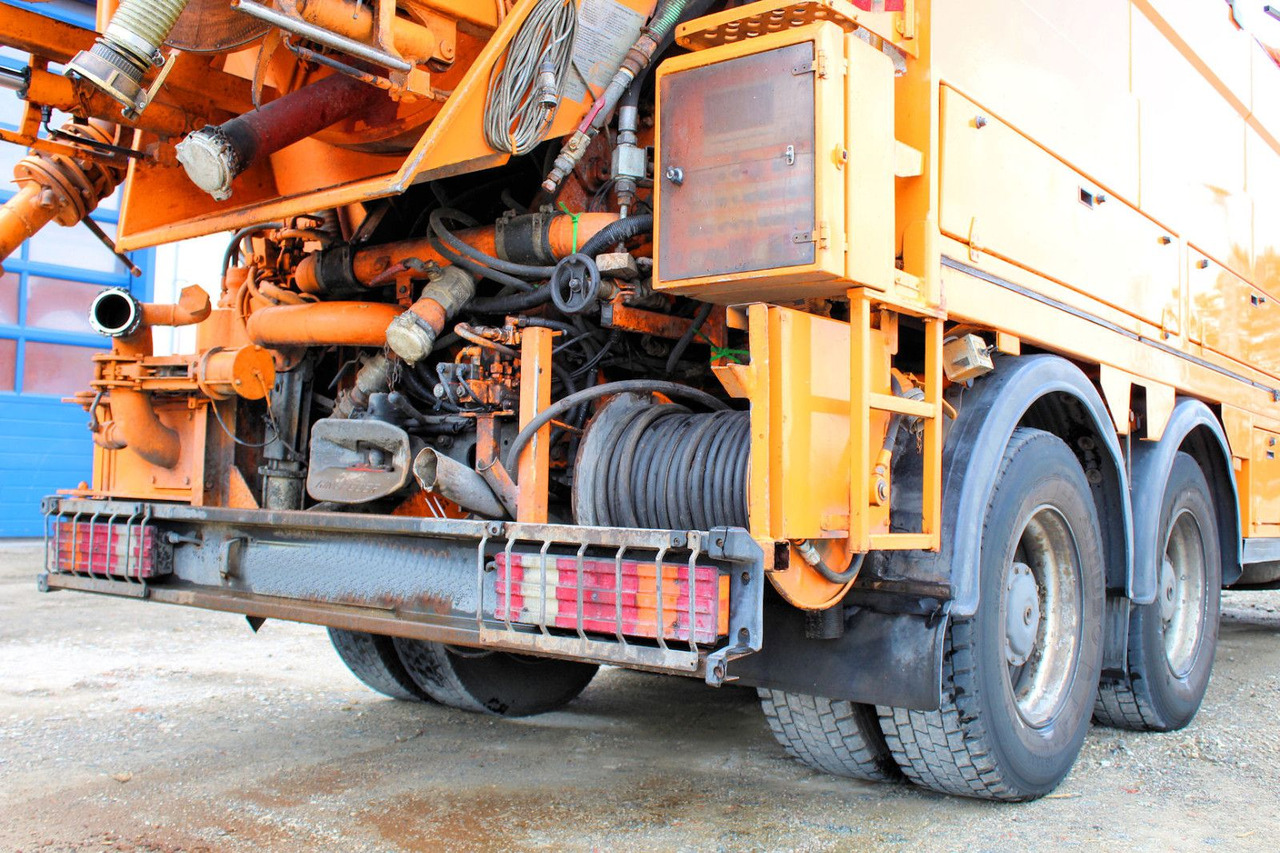 Mercedes-Benz Actros 2653 V8 6x4 Blatt-Luft EPS *clutch* - Kamion sa golom šasijom i zatvorenom kabinom: slika 4 Mercedes-Benz Actros 2653 V8 6x4 Blatt-Luft EPS *clutch* - Kamion sa golom šasijom i zatvorenom kabinom: slika 4