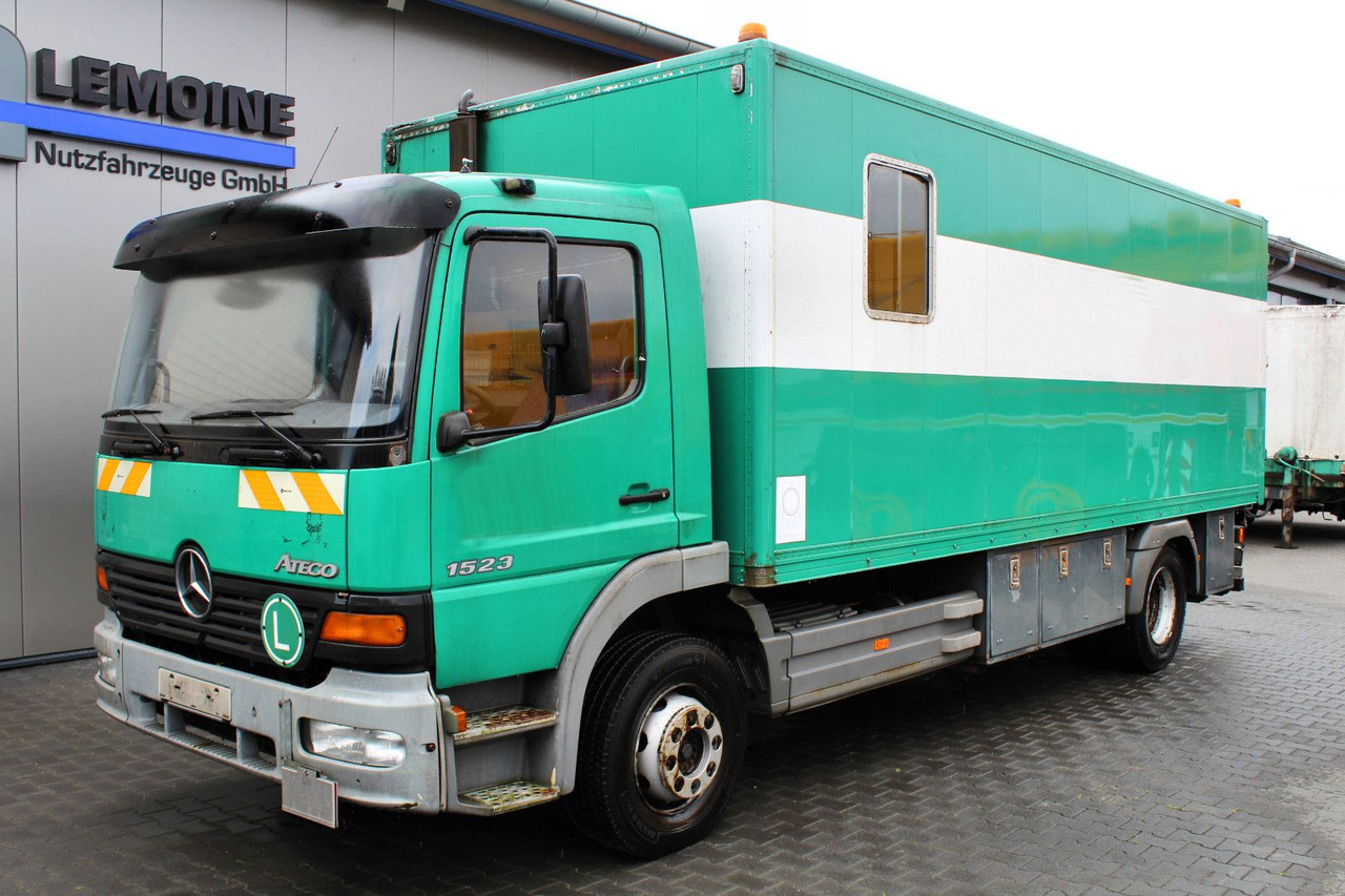 Mercedes-Benz Atego 1523 4x2 Koffer +AHK kein 1517 1518 1528 - Kamion sa zatvorenim sandukom: slika 2 Mercedes-Benz Atego 1523 4x2 Koffer +AHK kein 1517 1518 1528 - Kamion sa zatvorenim sandukom: slika 2
