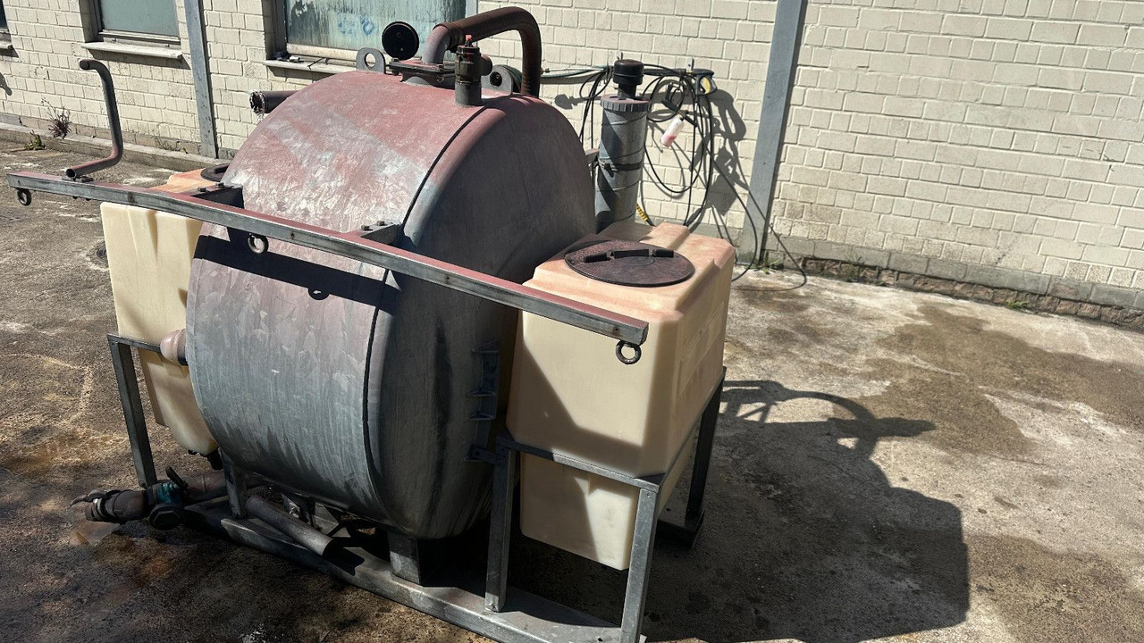 Saug-Druck fass Flexi + 2 Frisch-Wassertaschen - Vakuumska cisterna: slika 2 Saug-Druck fass Flexi + 2 Frisch-Wassertaschen - Vakuumska cisterna: slika 2