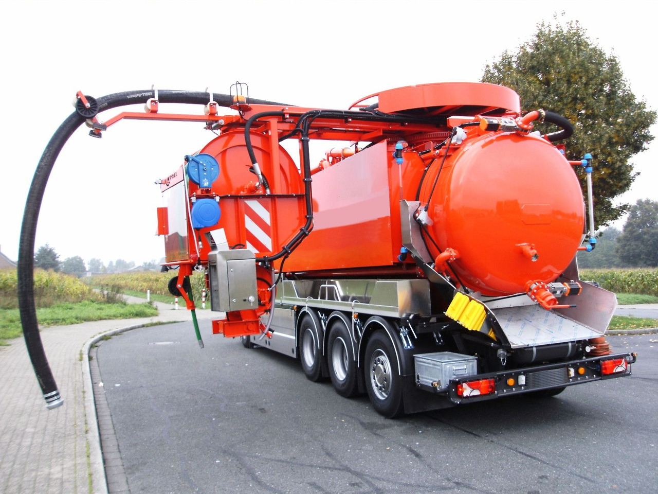 Scania R450 8x4 Kroll 19m³ W-Rückgewinner Kombi-HD +ADR - Vakuumska cisterna: slika 2 Scania R450 8x4 Kroll 19m³ W-Rückgewinner Kombi-HD +ADR - Vakuumska cisterna: slika 2