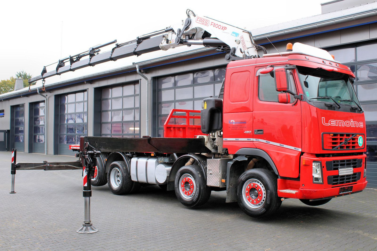 Volvo 480 8x2 Pritsche + FASSI F800XP Kran 6x - Kamion sa tovarnim sandukom, Kamion sa dizalicom: slika 2 Volvo 480 8x2 Pritsche + FASSI F800XP Kran 6x - Kamion sa tovarnim sandukom, Kamion sa dizalicom: slika 2