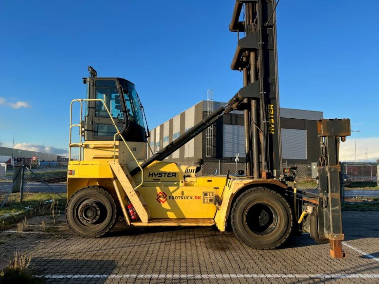 Hyster H16XM-12EC - Mašina za kontejenere: slika 1 Hyster H16XM-12EC - Mašina za kontejenere: slika 1