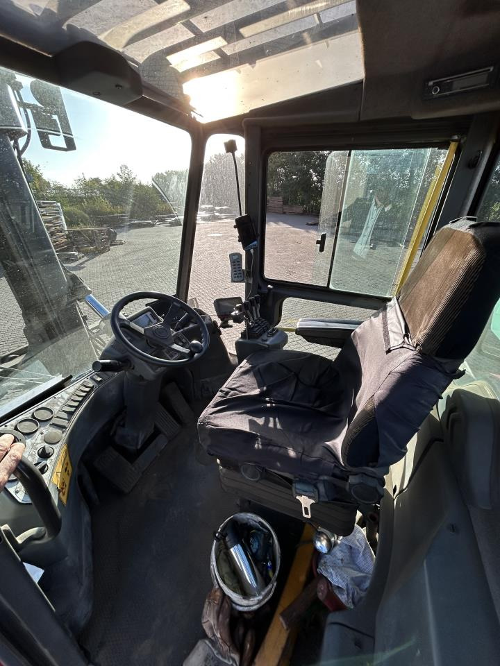 Kalmar DCG160-12 - Dizel viljuškar: slika 4 Kalmar DCG160-12 - Dizel viljuškar: slika 4