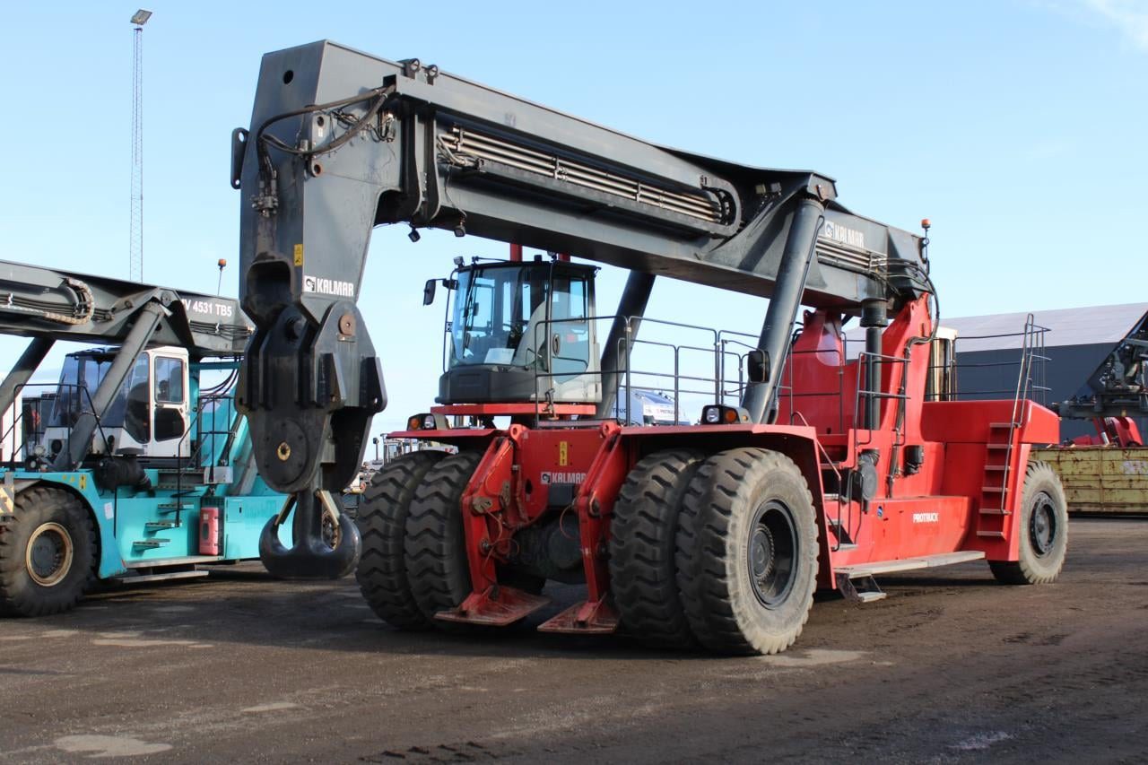 Kalmar DRG1300-92 SUPER GLO - Dizalica za kontejnere: slika 2 Kalmar DRG1300-92 SUPER GLO - Dizalica za kontejnere: slika 2