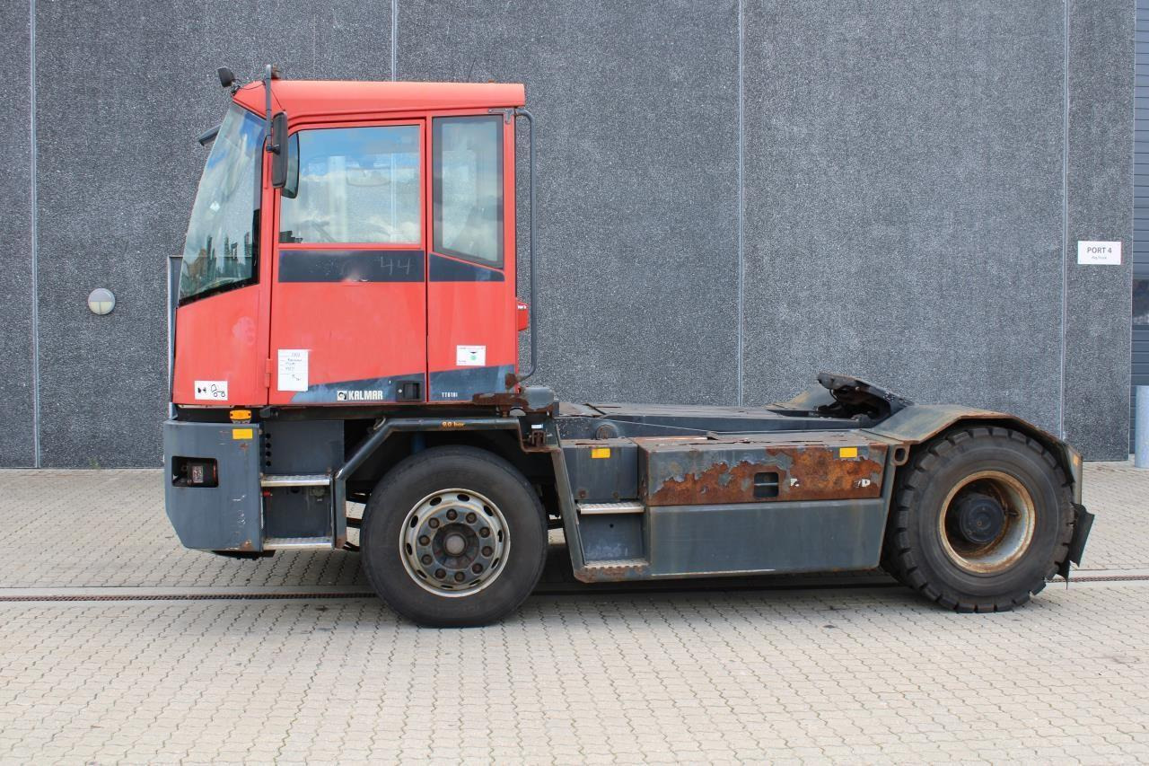 Kalmar TT618I - Terminalni traktor: slika 1 Kalmar TT618I - Terminalni traktor: slika 1