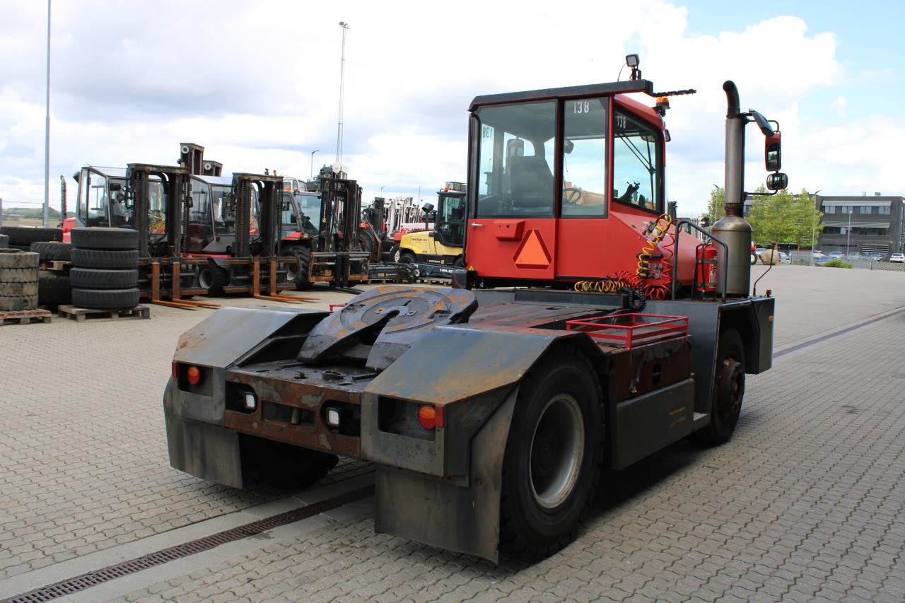 Kalmar TT618I - Terminalni traktor: slika 3 Kalmar TT618I - Terminalni traktor: slika 3
