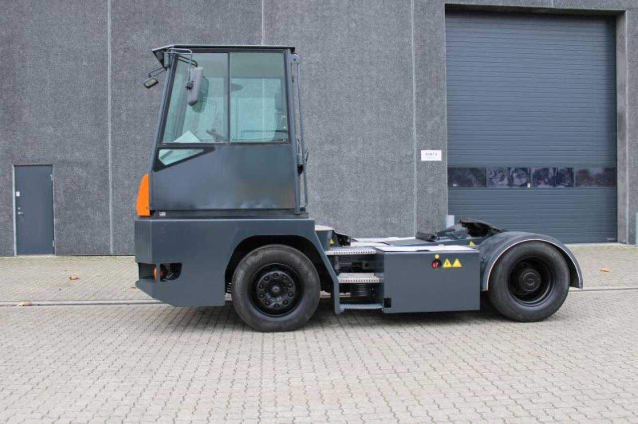 Mafi MT25 - Terminalni traktor: slika 1 Mafi MT25 - Terminalni traktor: slika 1