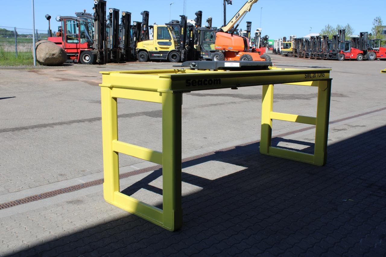 Seacom TRESTLE 20T - Lučka oprema: slika 3 Seacom TRESTLE 20T - Lučka oprema: slika 3