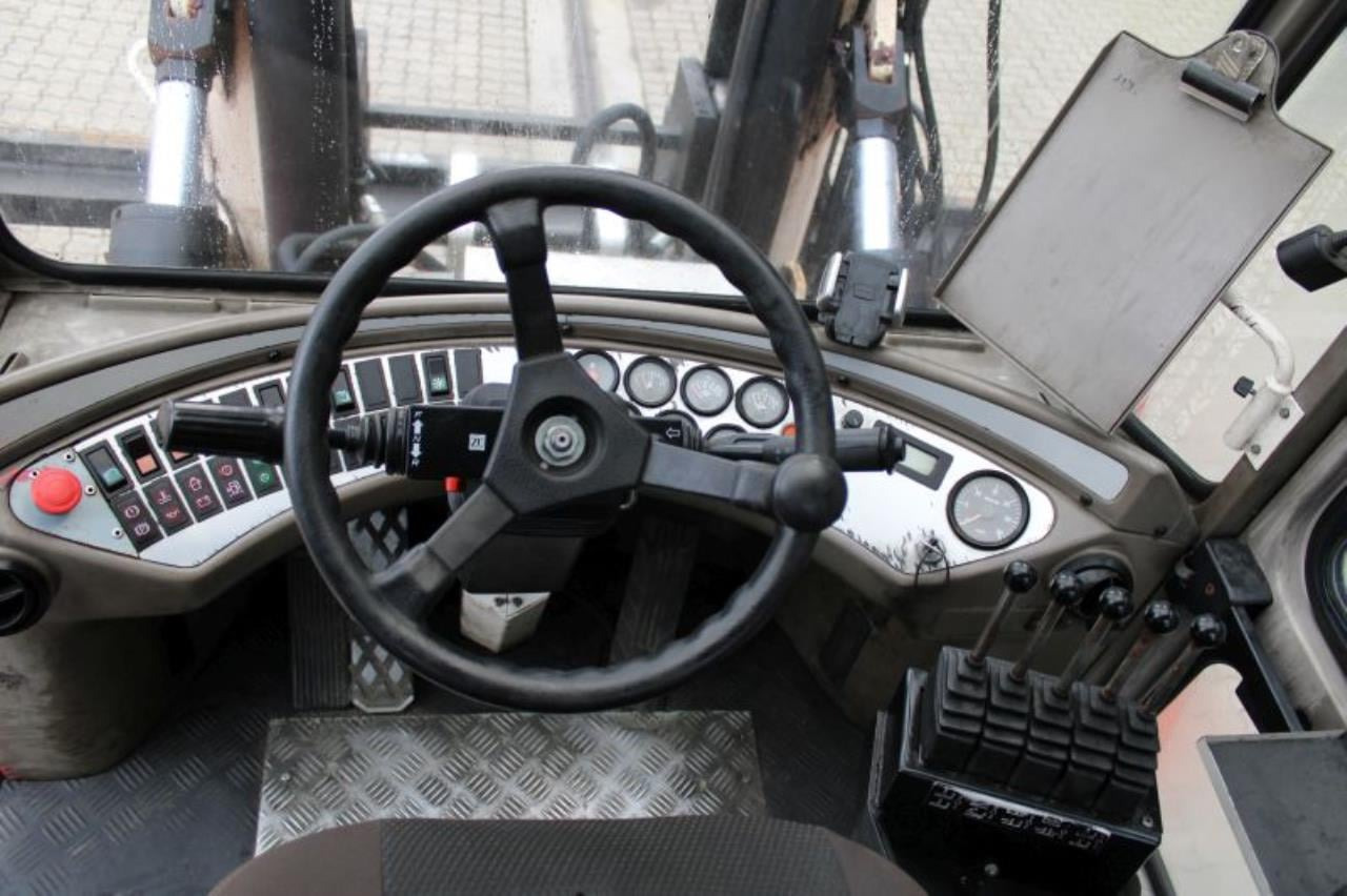 SveTruck 15120-35 - Dizel viljuškar: slika 4 SveTruck 15120-35 - Dizel viljuškar: slika 4