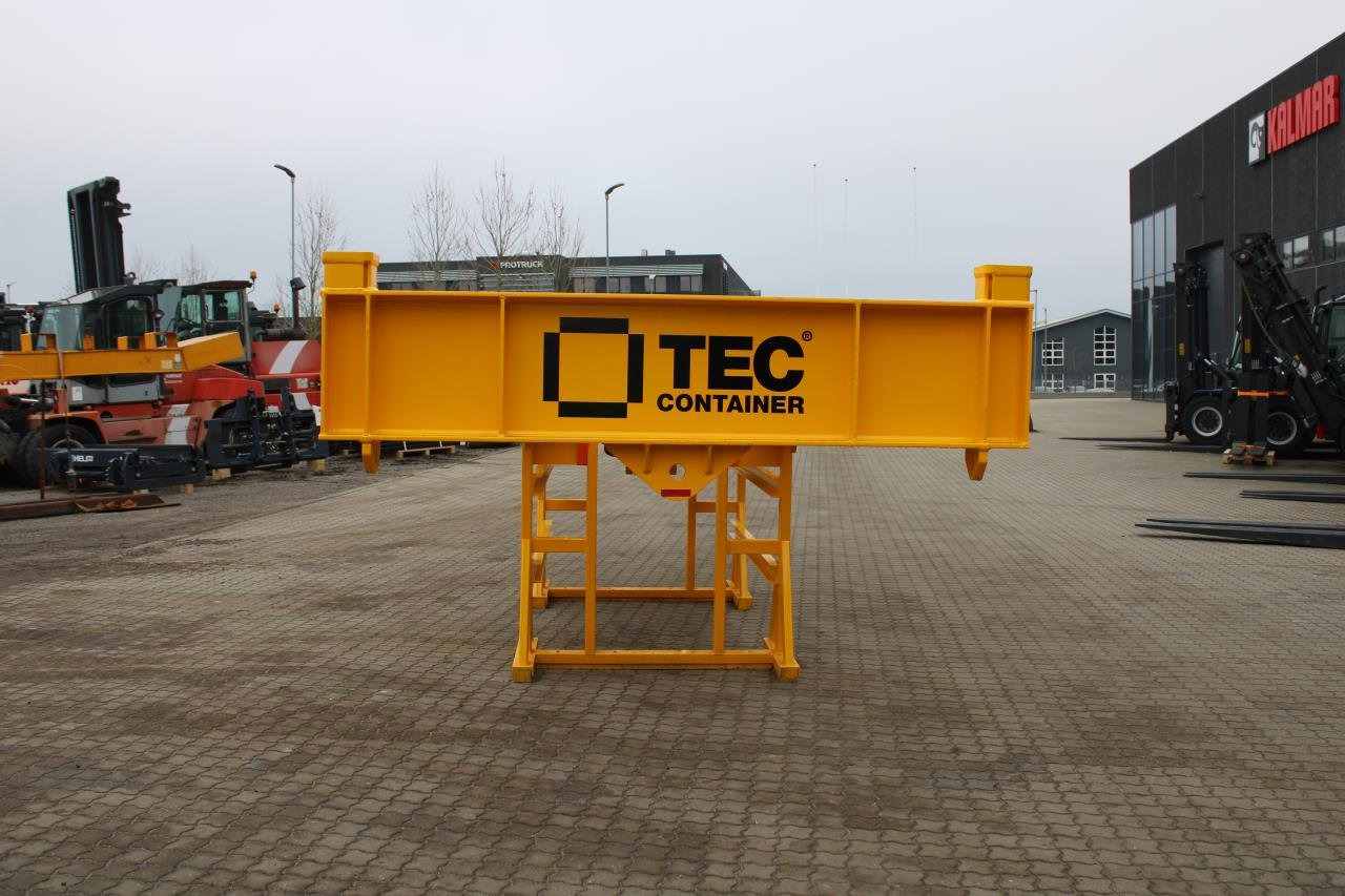 Tec Container 20" WITH DOUBLE-HOOK - Lučka oprema: slika 2 Tec Container 20" WITH DOUBLE-HOOK - Lučka oprema: slika 2