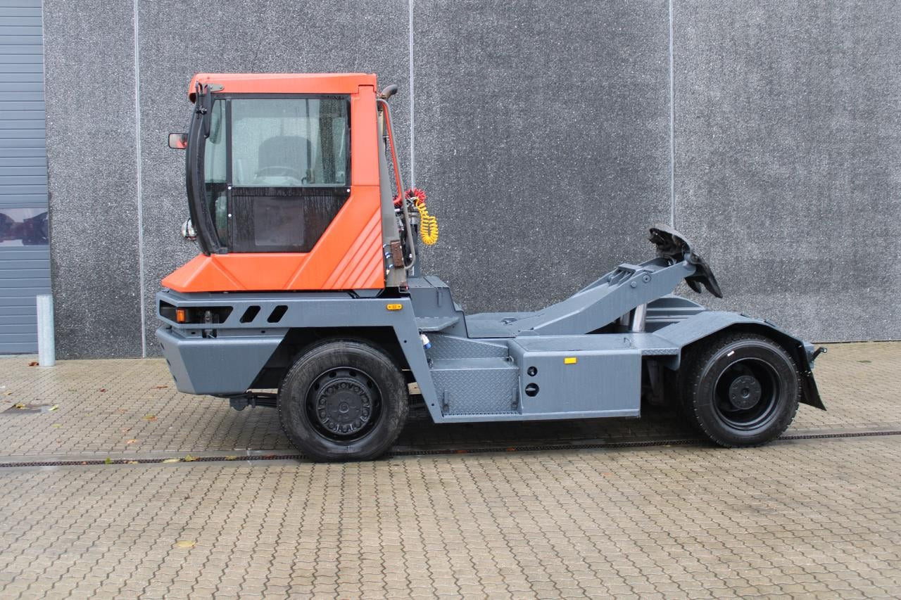 Terberg RT222 - Terminalni traktor: slika 1 Terberg RT222 - Terminalni traktor: slika 1