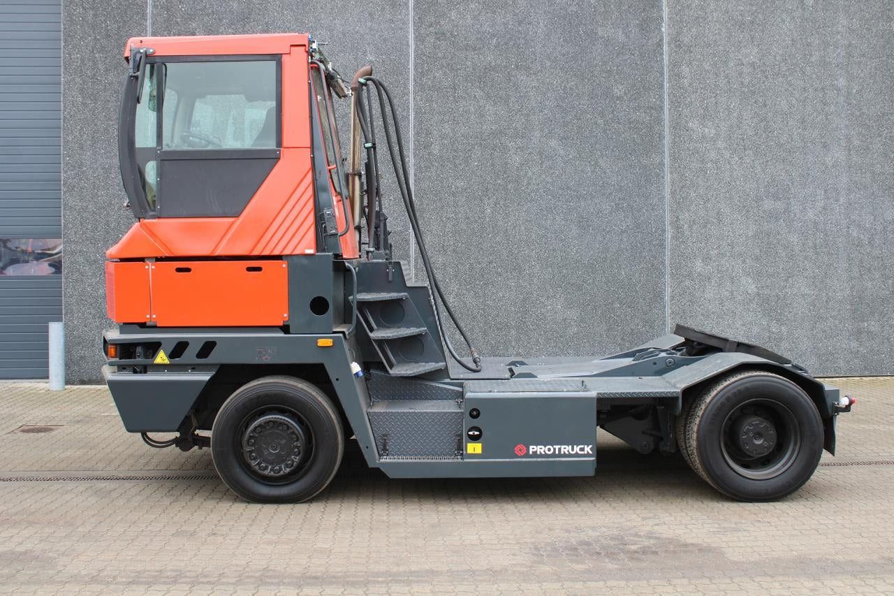 Terberg RT222 - Terminalni traktor: slika 1 Terberg RT222 - Terminalni traktor: slika 1