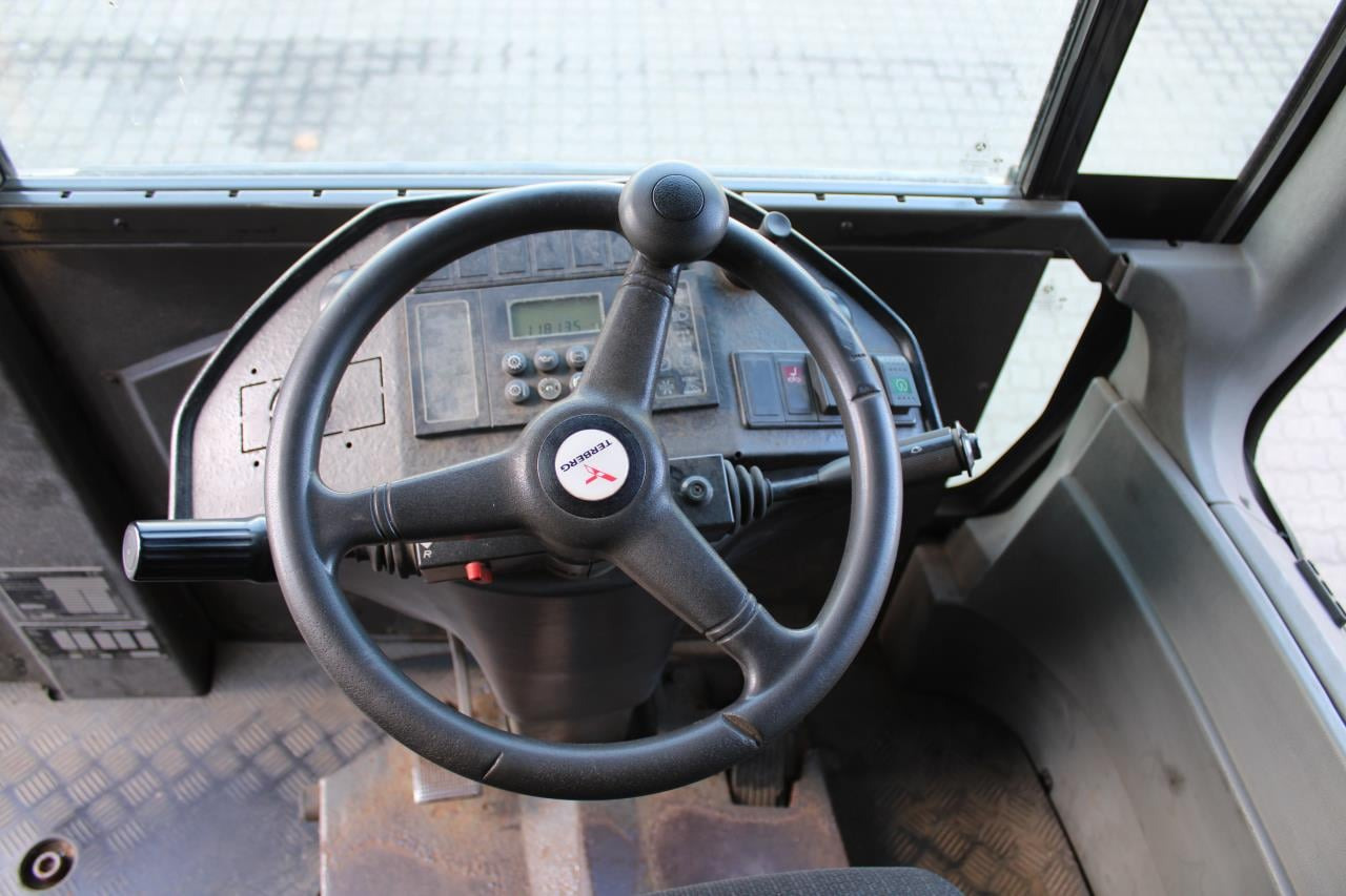 Terberg RT282 - Terminalni traktor: slika 4 Terberg RT282 - Terminalni traktor: slika 4