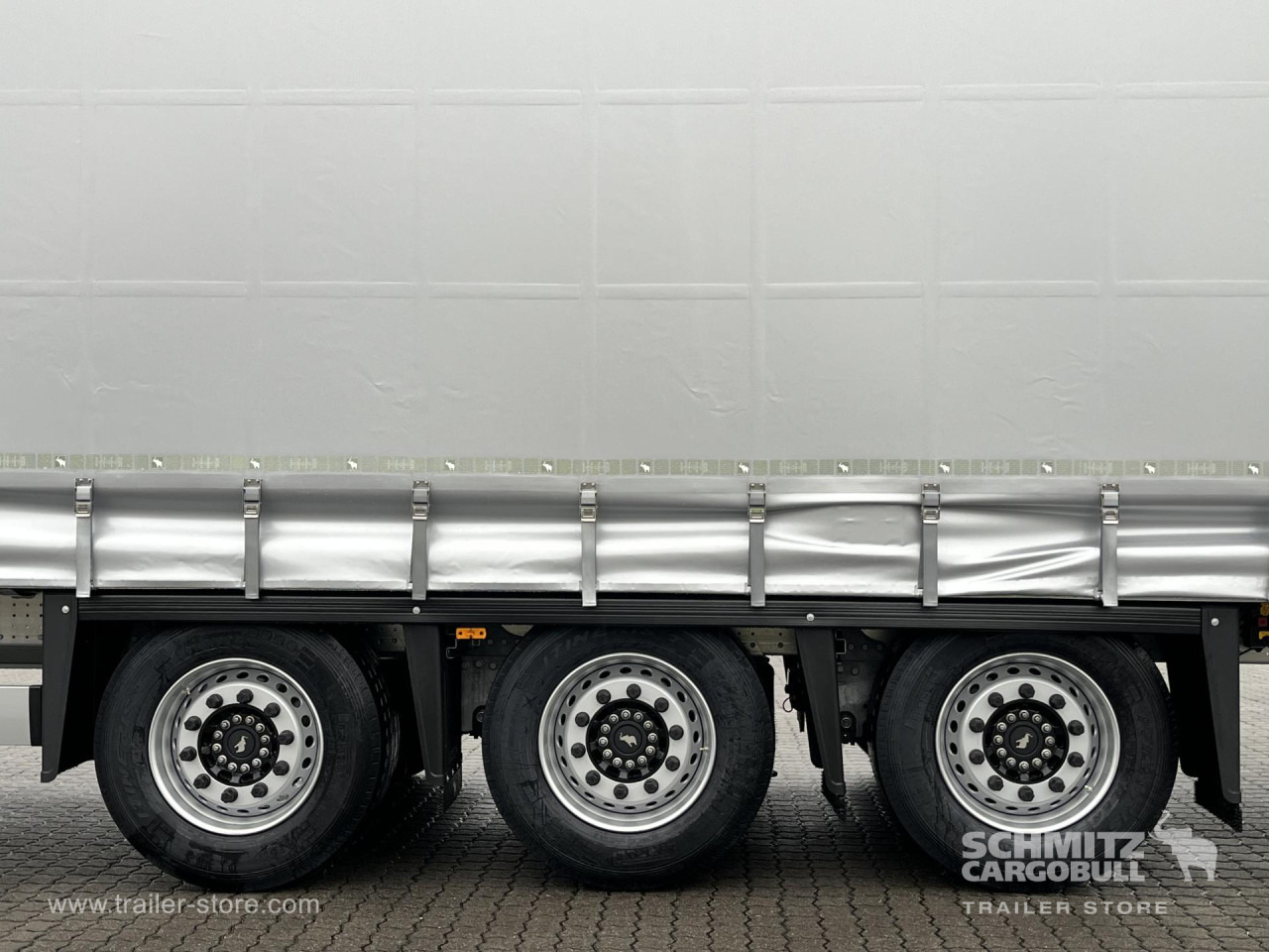 SCHMITZ Auflieger Curtainsider Mega - Poluprikolica sa ceradom: slika 4 SCHMITZ Auflieger Curtainsider Mega - Poluprikolica sa ceradom: slika 4