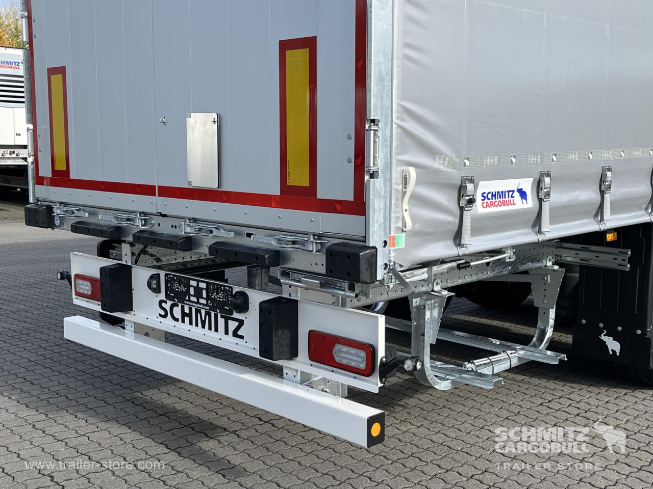 SCHMITZ Auflieger Curtainsider Standard - Poluprikolica sa ceradom: slika 4 SCHMITZ Auflieger Curtainsider Standard - Poluprikolica sa ceradom: slika 4