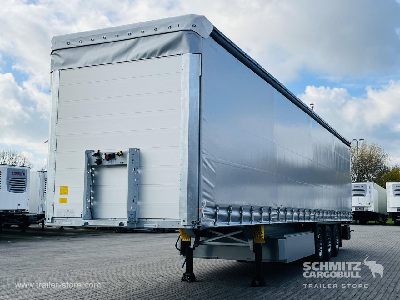 SCHMITZ Auflieger Curtainsider Standard - Poluprikolica sa ceradom: slika 1 SCHMITZ Auflieger Curtainsider Standard - Poluprikolica sa ceradom: slika 1