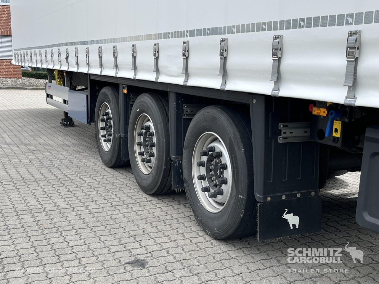 SCHMITZ Auflieger Curtainsider Standard - Poluprikolica sa ceradom: slika 5 SCHMITZ Auflieger Curtainsider Standard - Poluprikolica sa ceradom: slika 5