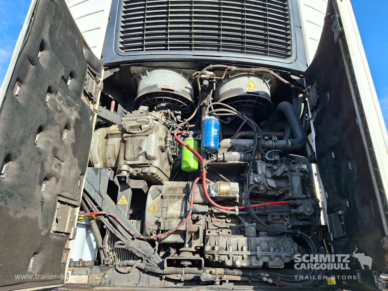 SCHMITZ Auflieger Tiefkühler Multitemp Double deck - Izotermička poluprikolica: slika 3 SCHMITZ Auflieger Tiefkühler Multitemp Double deck - Izotermička poluprikolica: slika 3