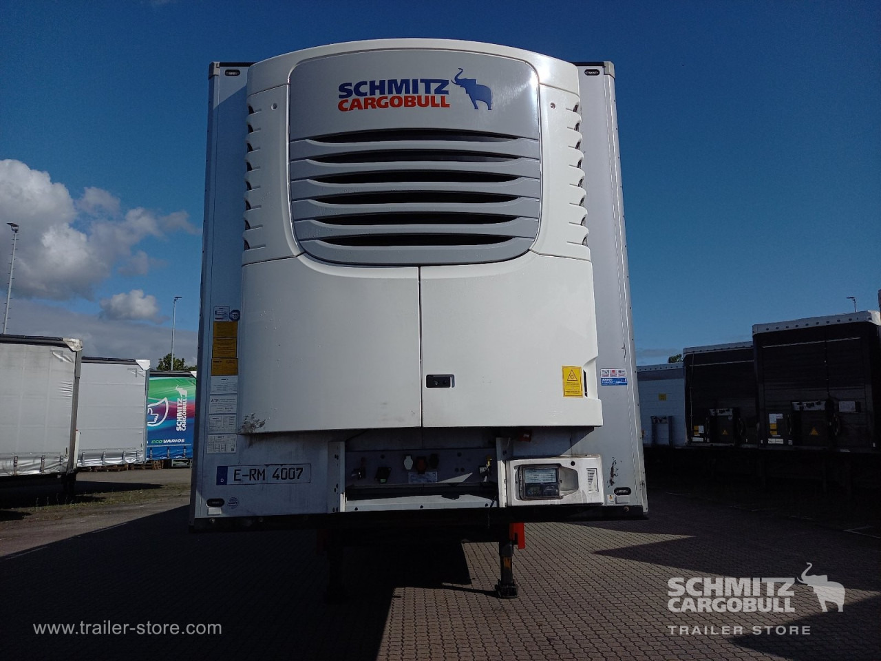 SCHMITZ Auflieger Tiefkühler Multitemp - Izotermička poluprikolica: slika 3 SCHMITZ Auflieger Tiefkühler Multitemp - Izotermička poluprikolica: slika 3