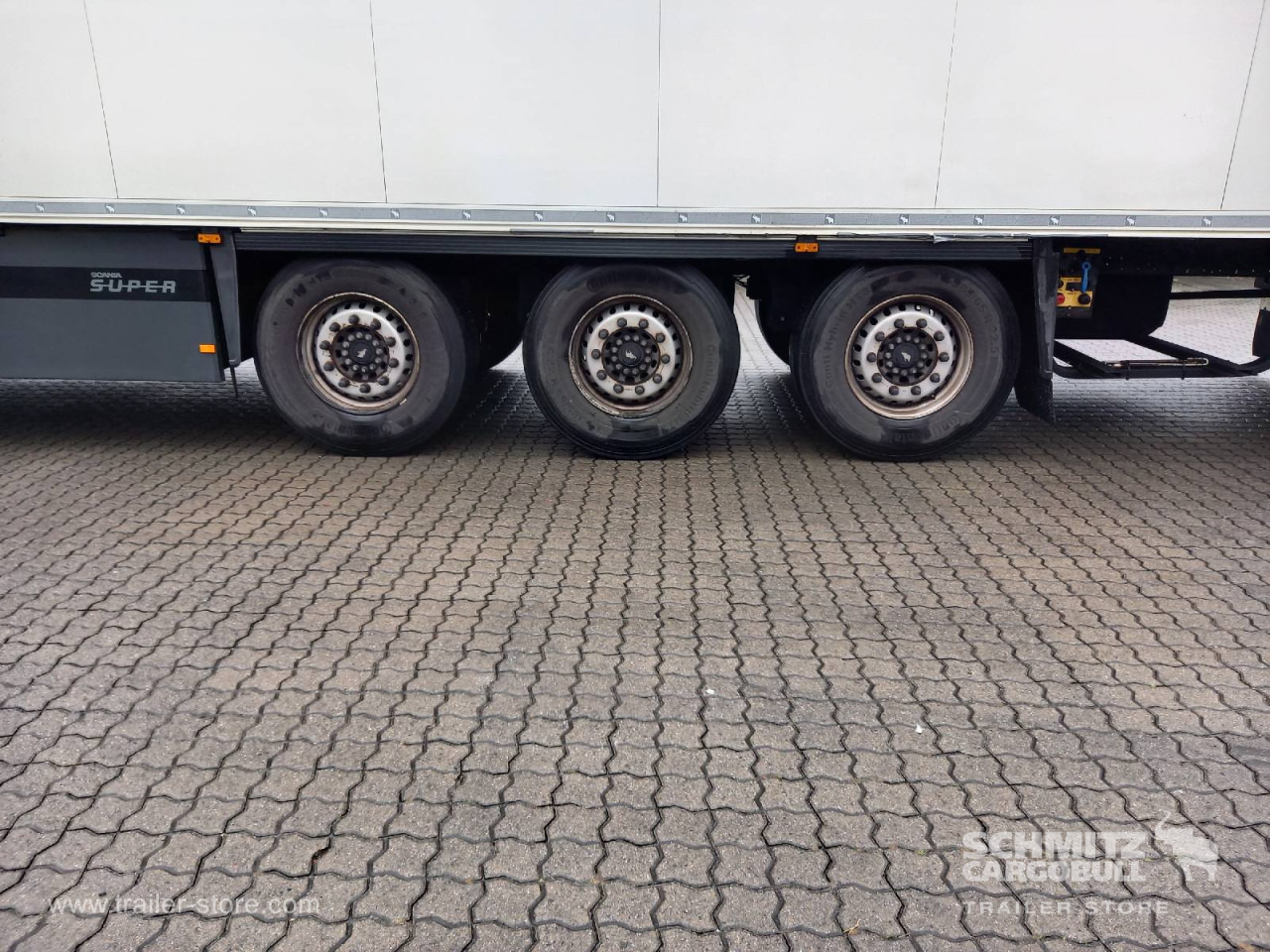 SCHMITZ Auflieger Tiefkühler Standard Double deck - Izotermička poluprikolica: slika 2 SCHMITZ Auflieger Tiefkühler Standard Double deck - Izotermička poluprikolica: slika 2