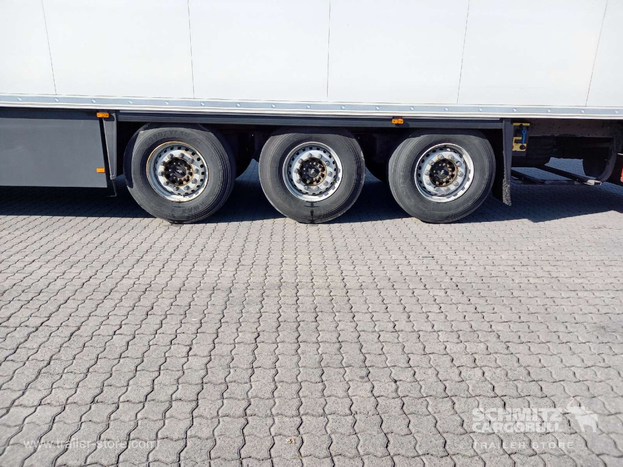 SCHMITZ Auflieger Tiefkühler Standard Double deck - Izotermička poluprikolica: slika 5 SCHMITZ Auflieger Tiefkühler Standard Double deck - Izotermička poluprikolica: slika 5