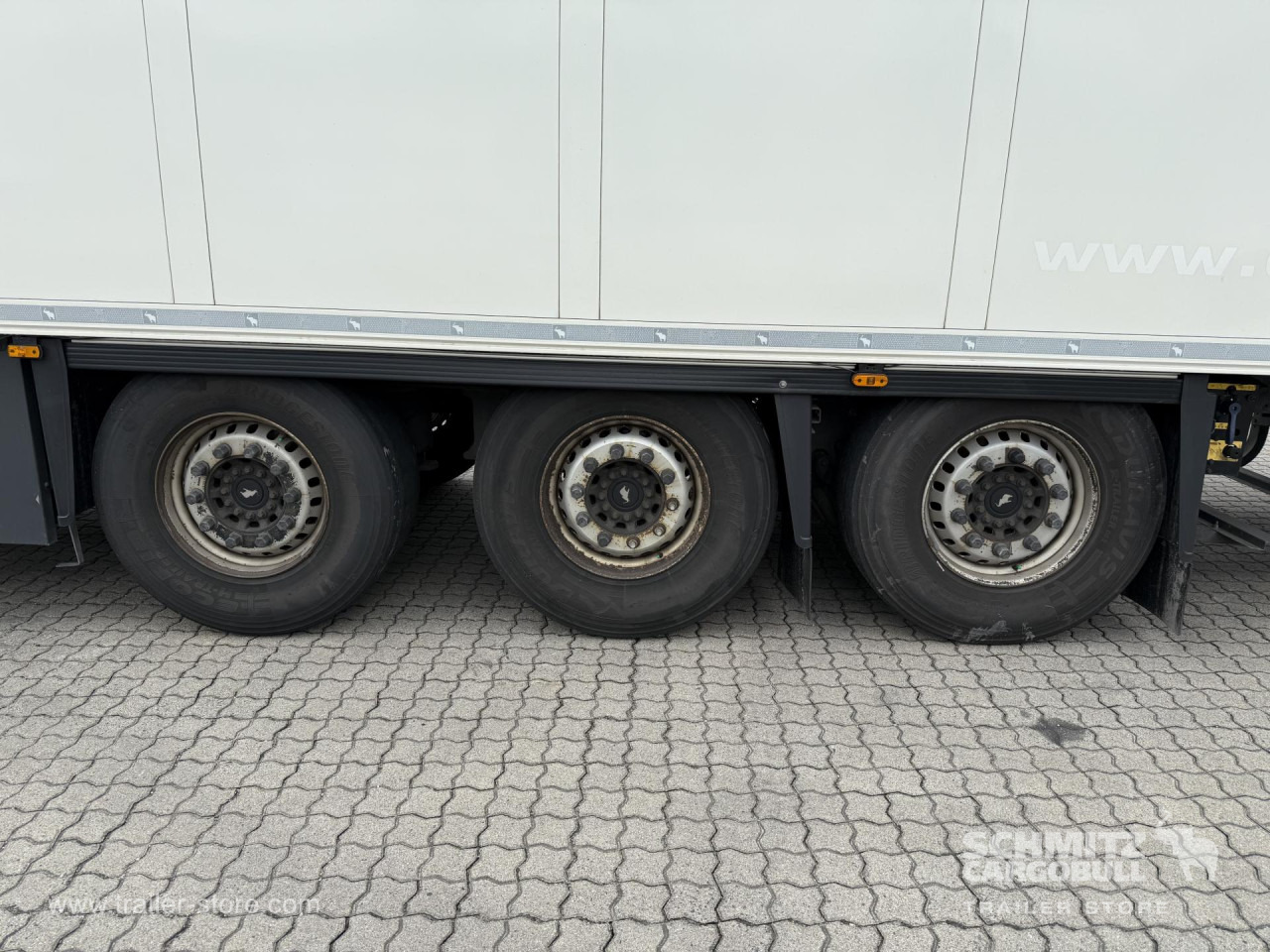 SCHMITZ Auflieger Tiefkühler Standard Double deck - Izotermička poluprikolica: slika 3 SCHMITZ Auflieger Tiefkühler Standard Double deck - Izotermička poluprikolica: slika 3