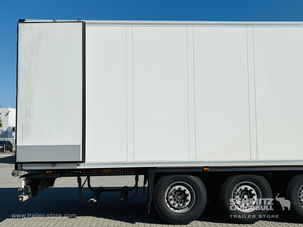 SCHMITZ Auflieger Tiefkühler Standard Double deck - Izotermička poluprikolica: slika 2 SCHMITZ Auflieger Tiefkühler Standard Double deck - Izotermička poluprikolica: slika 2
