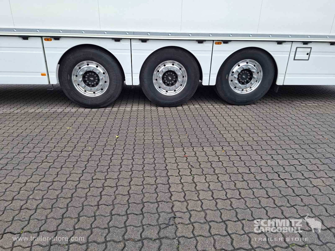 SCHMITZ Auflieger Tiefkühler Standard Double deck - Izotermička poluprikolica: slika 2 SCHMITZ Auflieger Tiefkühler Standard Double deck - Izotermička poluprikolica: slika 2