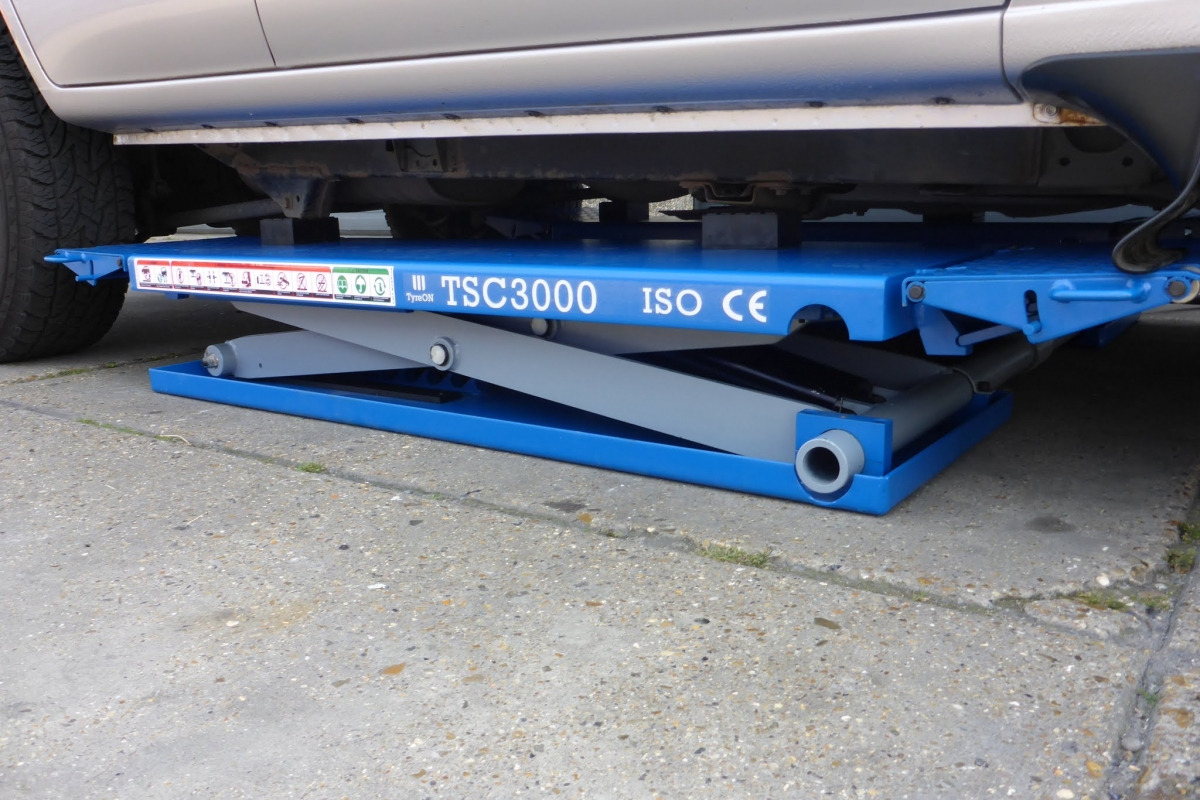 TSC3000E mobile car scissor lift with electrical release - 230V - Гаражна опрема: slika 5 TSC3000E mobile car scissor lift with electrical release - 230V - Гаражна опрема: slika 5