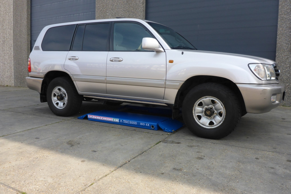 TSC3000E mobile car scissor lift with electrical release - 230V - Гаражна опрема: slika 4 TSC3000E mobile car scissor lift with electrical release - 230V - Гаражна опрема: slika 4