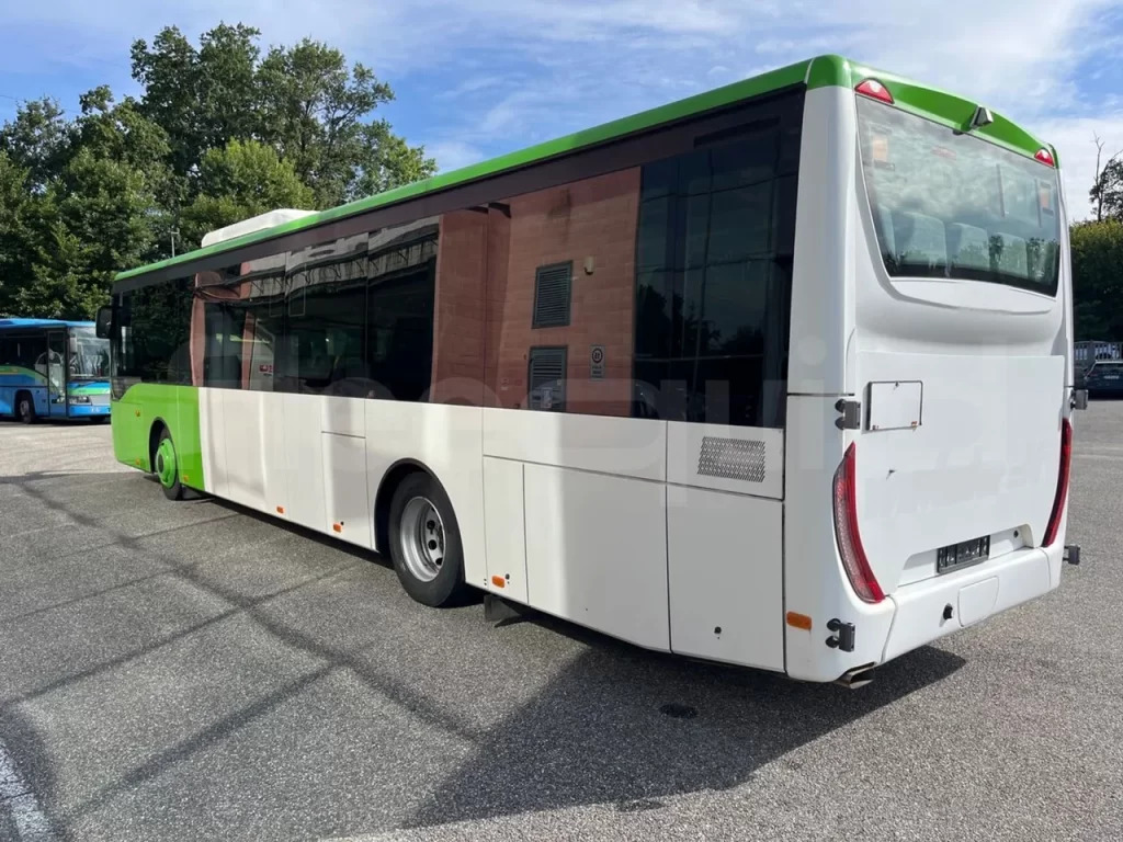 N.1 IVECO CROSSWAY LE – Anno 2014 - Prigradski autobus: slika 2 N.1 IVECO CROSSWAY LE – Anno 2014 - Prigradski autobus: slika 2