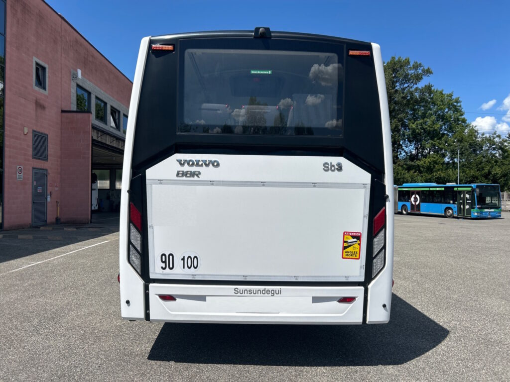 N.1 VOLVO MIDI SUNSUNDEGUI – Anno 2022 - Prigradski autobus: slika 2 N.1 VOLVO MIDI SUNSUNDEGUI – Anno 2022 - Prigradski autobus: slika 2