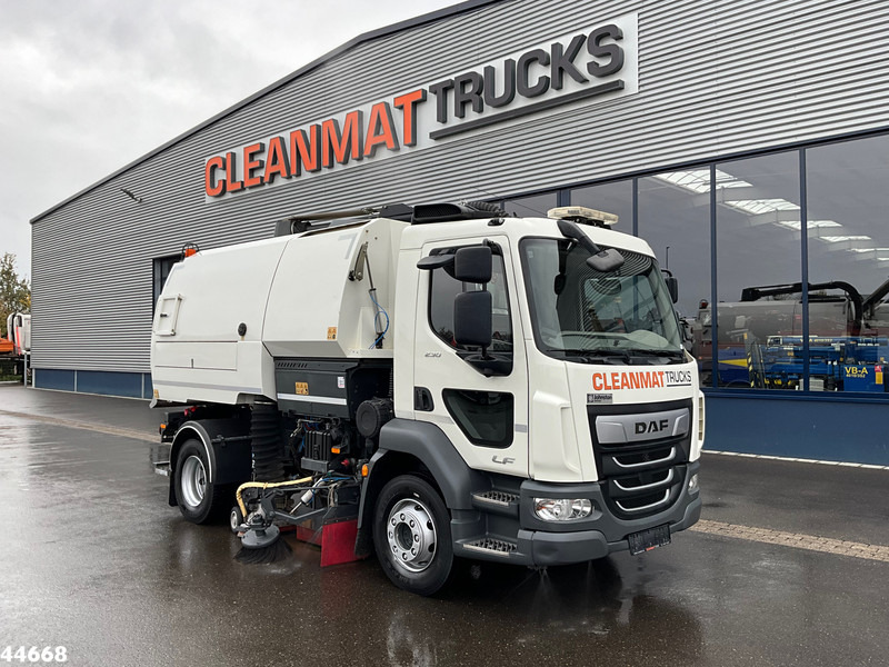 DAF FA LF 230 Euro 6 Johnston VT652 Just 87.278 km! - Autočistilica: slika 2 DAF FA LF 230 Euro 6 Johnston VT652 Just 87.278 km! - Autočistilica: slika 2