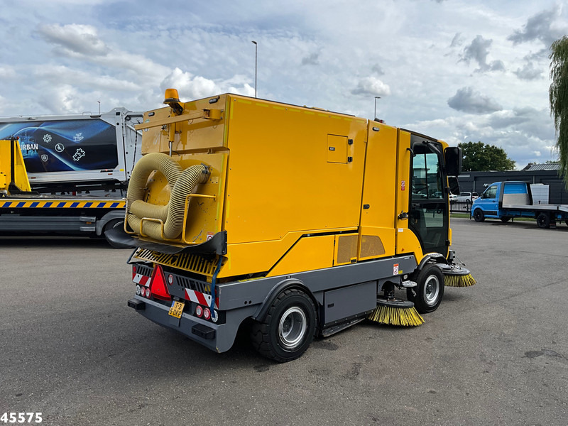 Dulevo 3000 Euro 6 with 3-rd brush - Autočistilica: slika 3 Dulevo 3000 Euro 6 with 3-rd brush - Autočistilica: slika 3